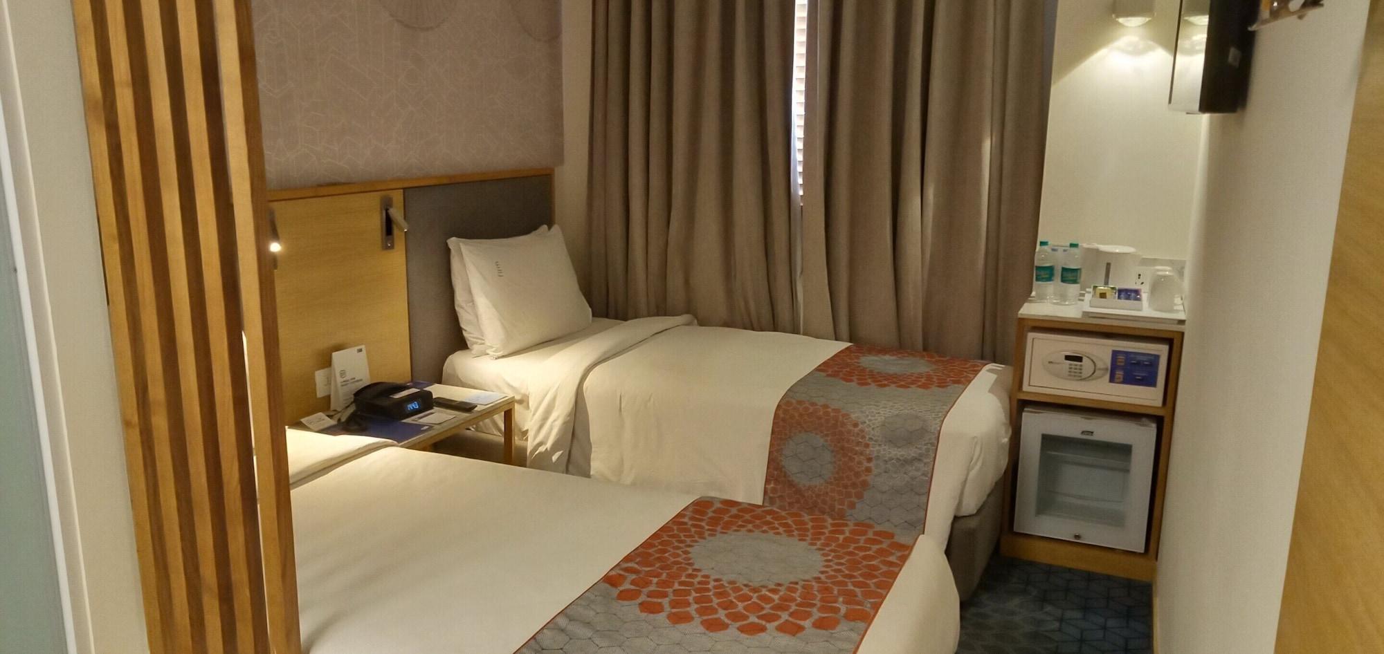 Holiday Inn Express Gurugram Sector 50 By Ihg Gurgaon Eksteriør bilde