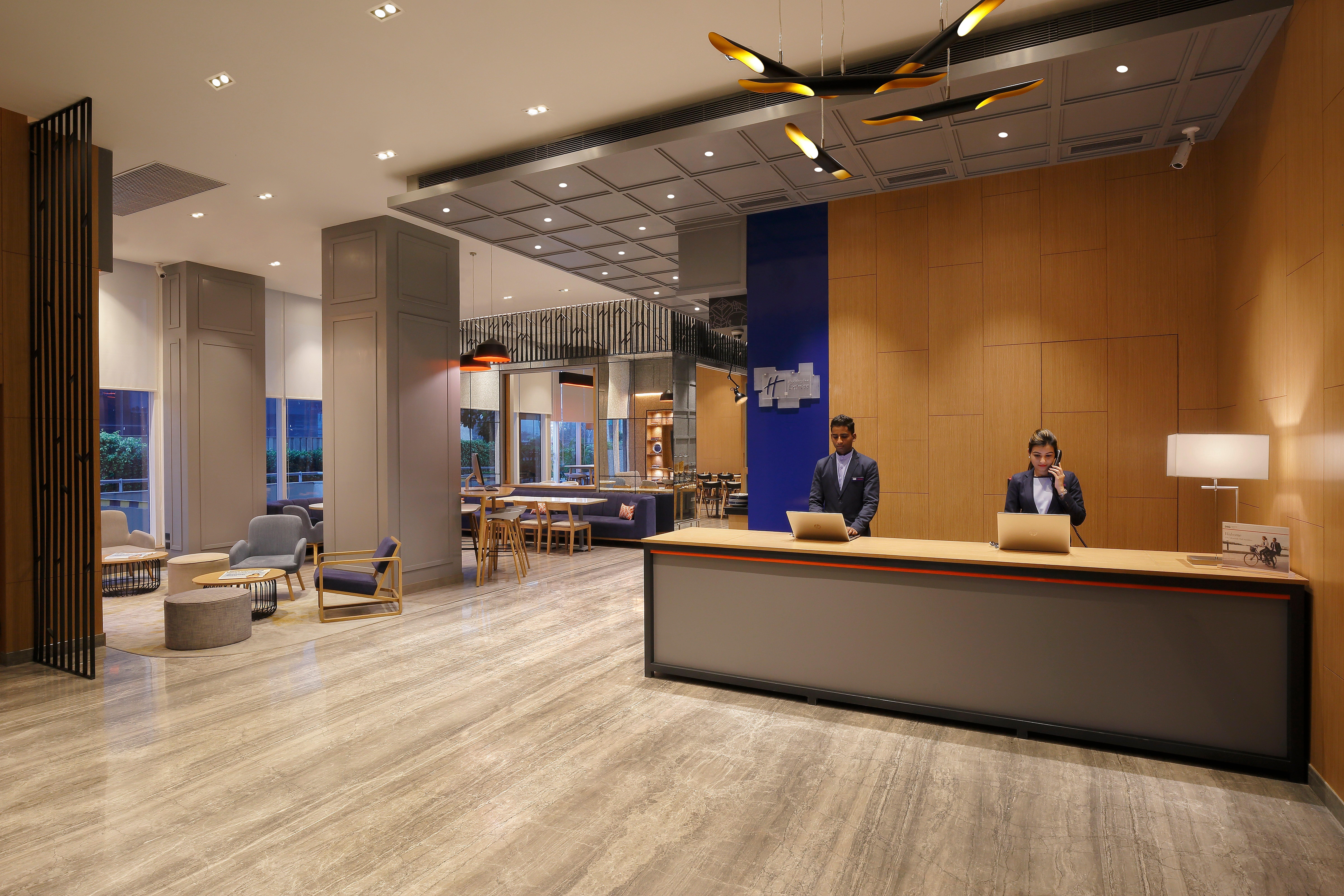Holiday Inn Express Gurugram Sector 50 By Ihg Gurgaon Eksteriør bilde