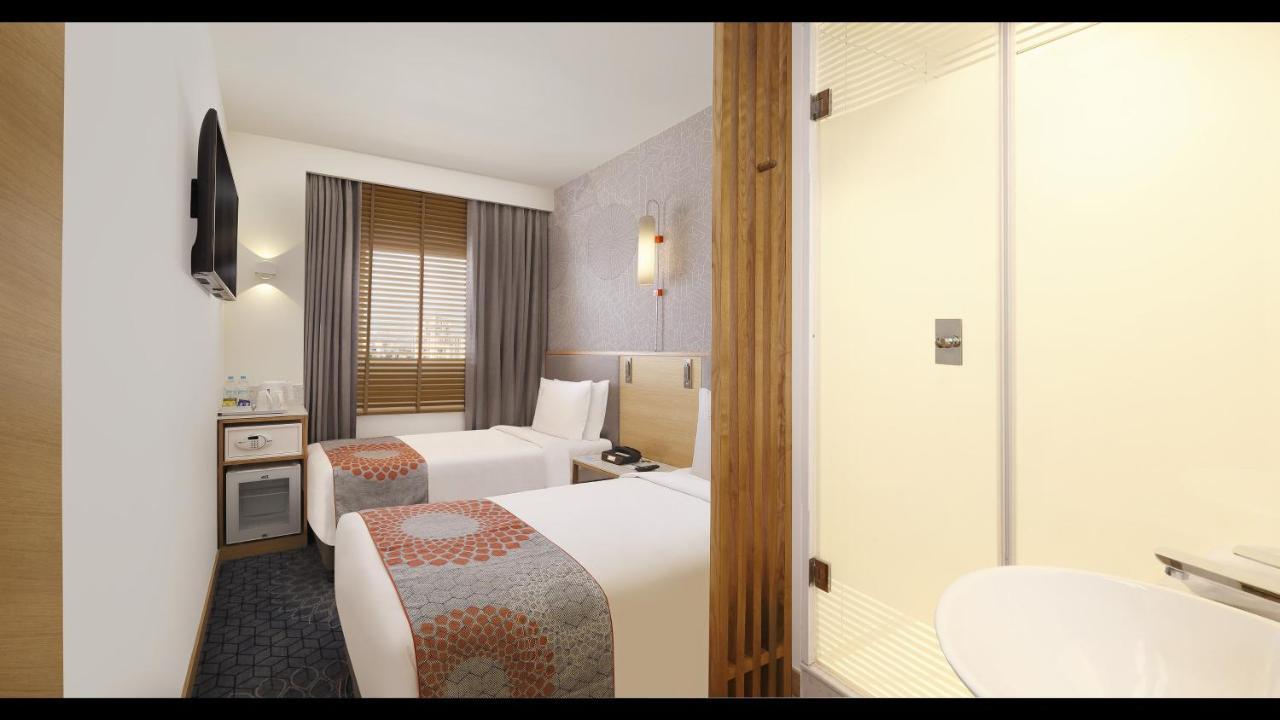 Holiday Inn Express Gurugram Sector 50 By Ihg Gurgaon Eksteriør bilde