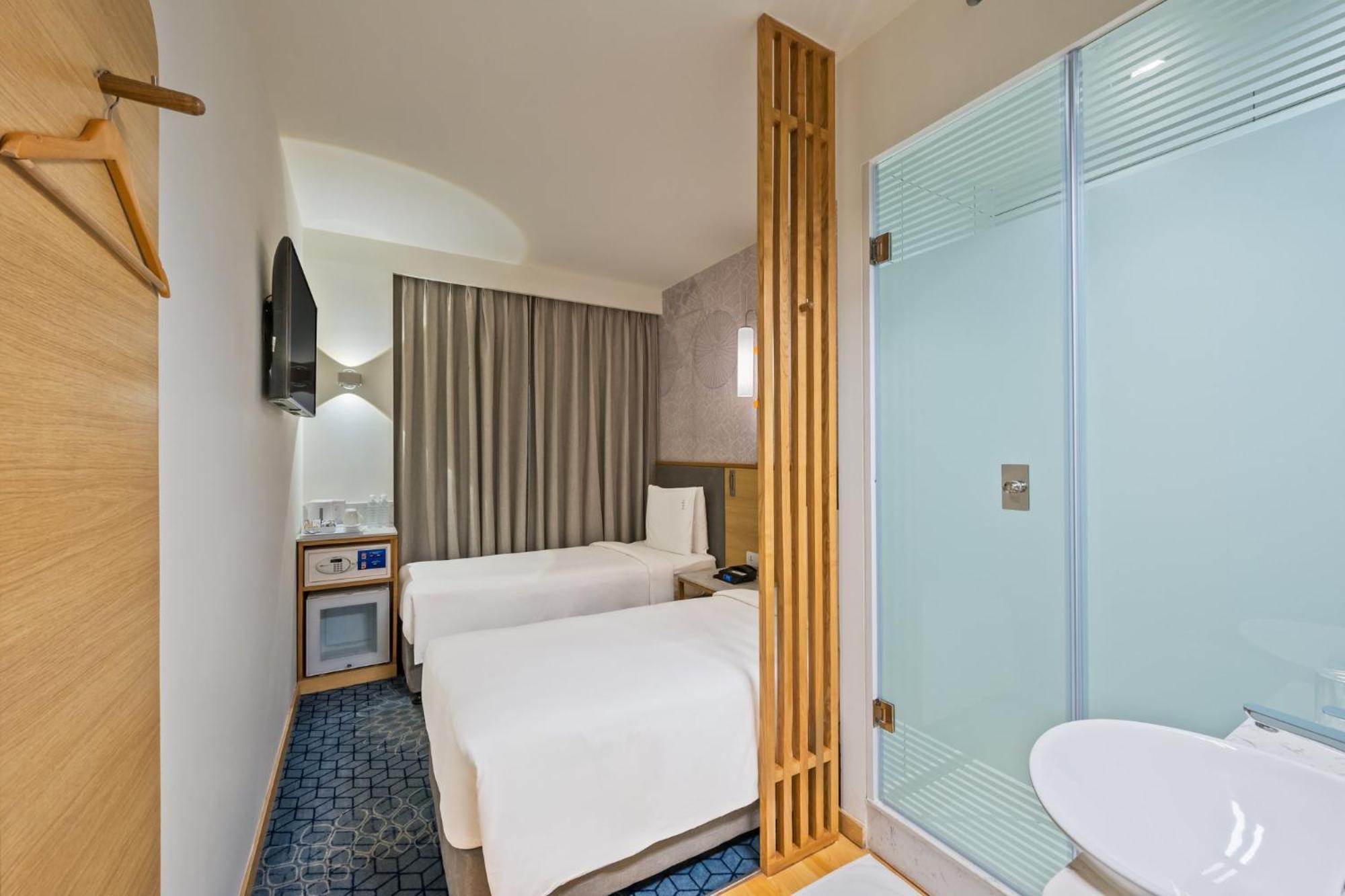 Holiday Inn Express Gurugram Sector 50 By Ihg Gurgaon Eksteriør bilde