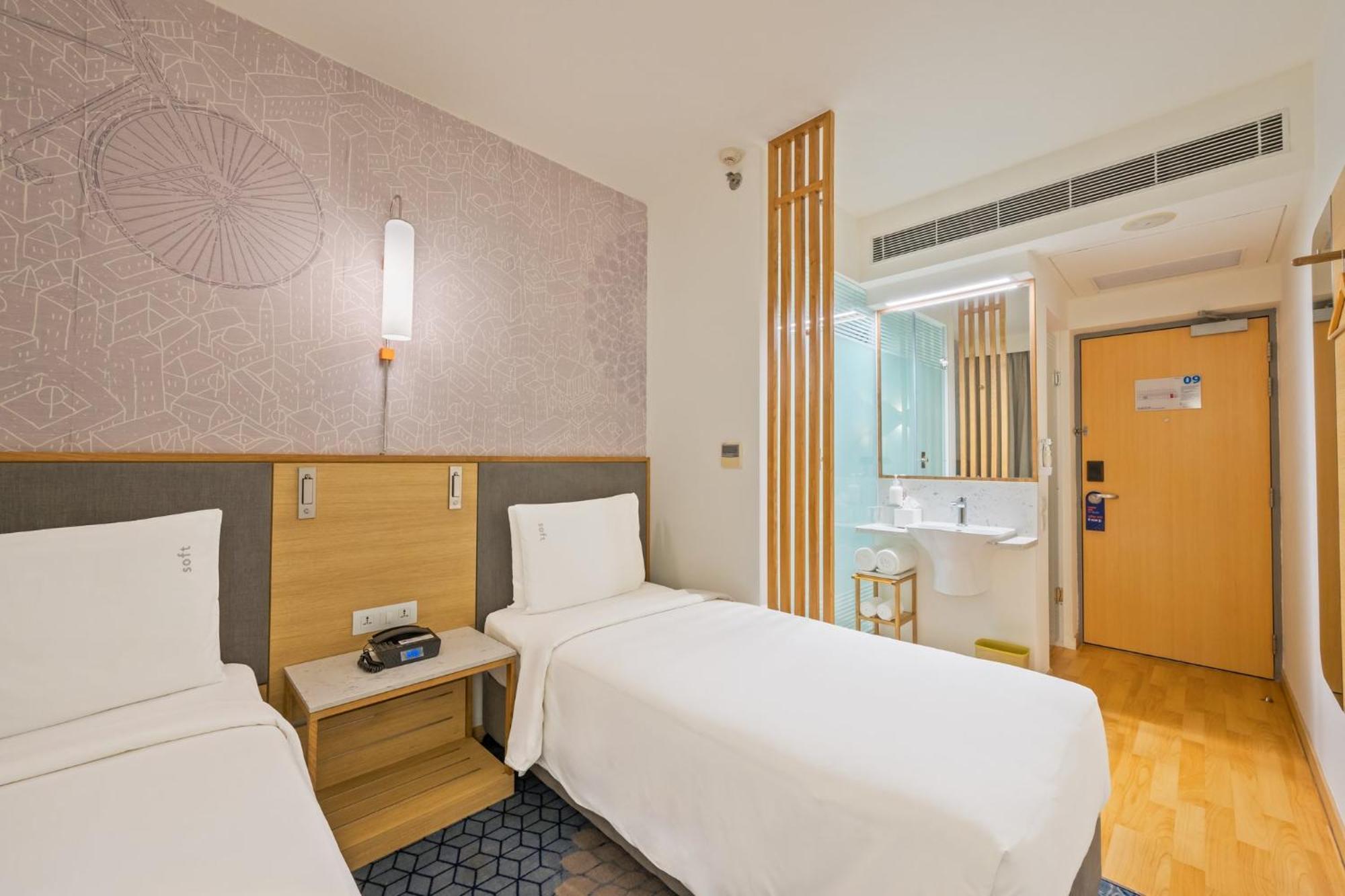 Holiday Inn Express Gurugram Sector 50 By Ihg Gurgaon Eksteriør bilde