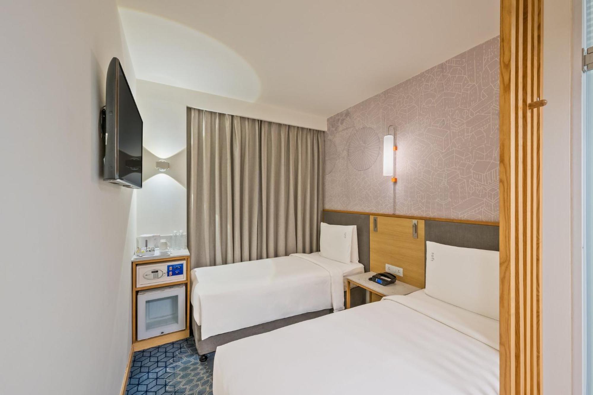 Holiday Inn Express Gurugram Sector 50 By Ihg Gurgaon Eksteriør bilde